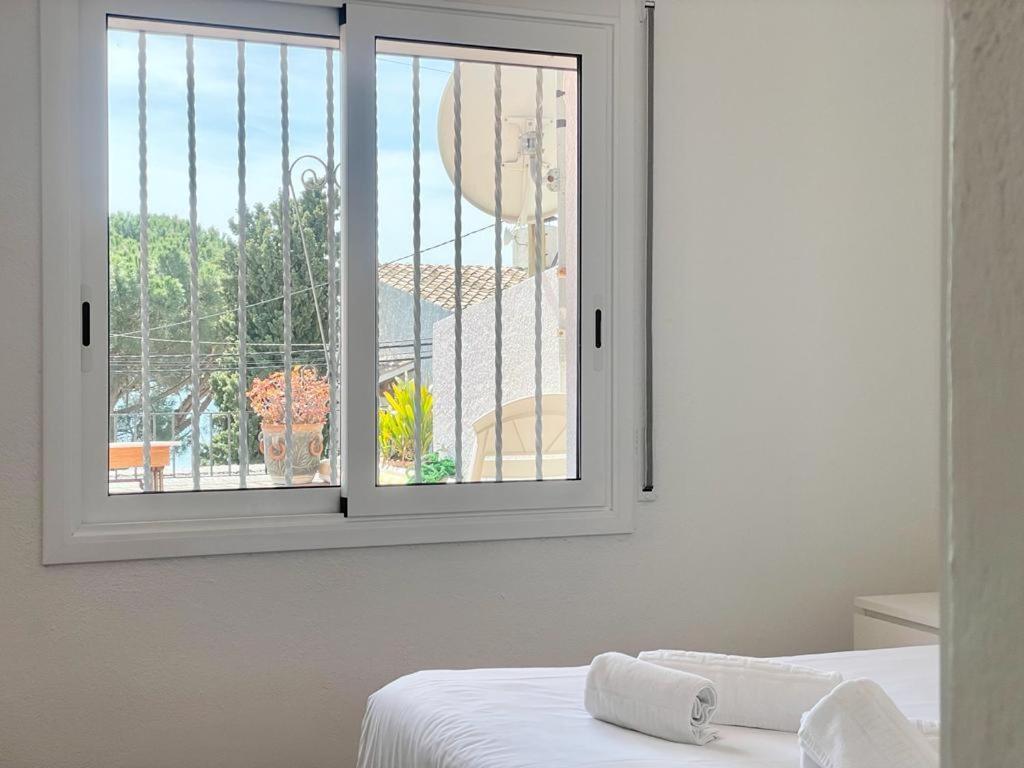 Apartamento Familiar En Canyelles Roses Exterior photo